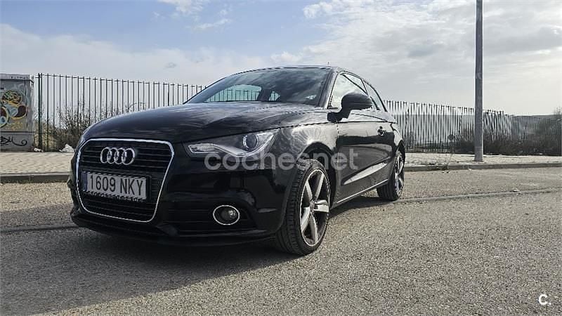 Usado Audi A1 Attraction 140 CV (102 kW) 2014 Negro Utilitario