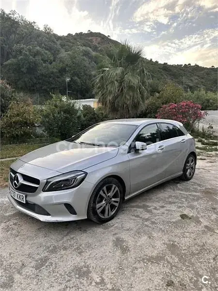 Usado Mercedes A220 177 CV (130 kW) 2018 Gris / plata Berlina