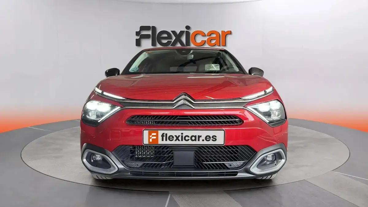 Usado Citroën C4 Feel 131 CV (96 kW) 2021 Rojo Berlina