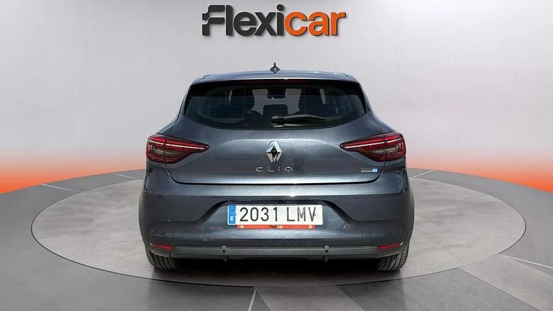 Usado Renault Clio V Zen 140 CV (102 kW) 2021 Gris Utilitario