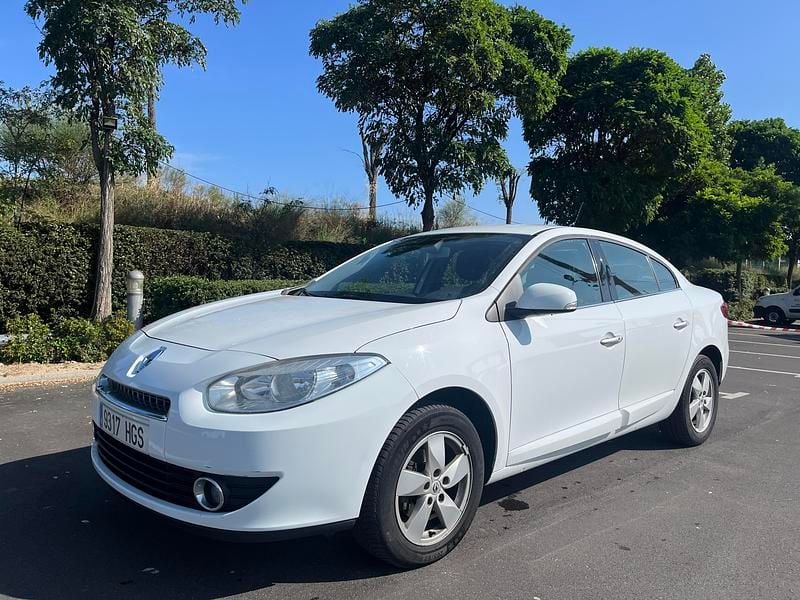 Usado Renault Fluence 110 CV (80 kW) 2011 Blanco Berlina