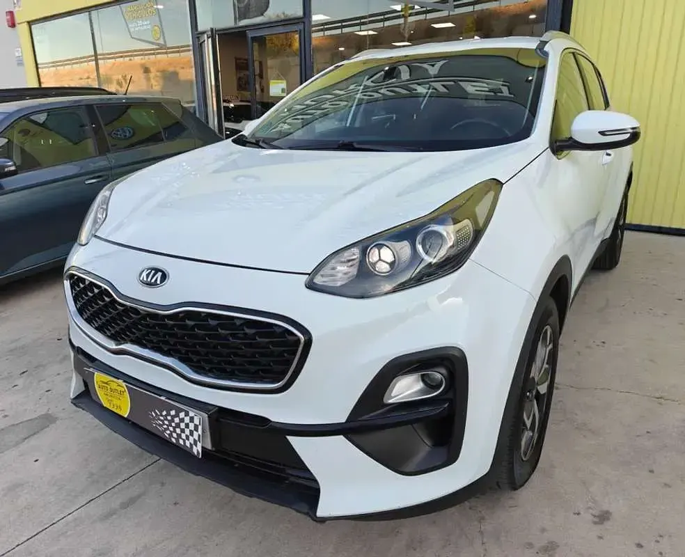 Usado Kia Sportage 136 CV (100 kW) 2021 Blanco SUV