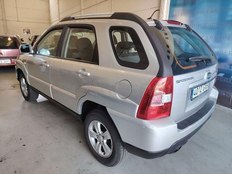 Usado Kia Sportage 142 CV (104 kW) 2010 Gris / plata SUV