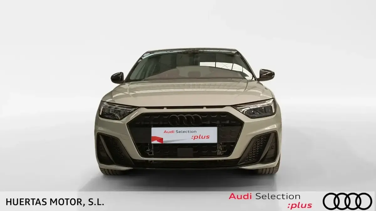 Usado Audi A1 Sportback Black Edition 116 CV (85 kW) 2024 Gris Utilitario