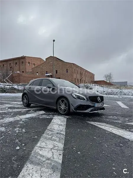 Käytetty Mercedes A200 AMG line 136 HP (100 kW) 2017 Harmaa Sedan