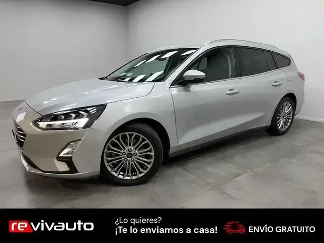 Usado Ford Focus Titanium 120 CV (88 kW) 2020 Gris Familiar