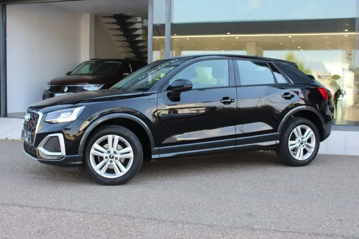 Usado Audi Q2 Advanced 116 CV (85 kW) 2023 Negro SUV