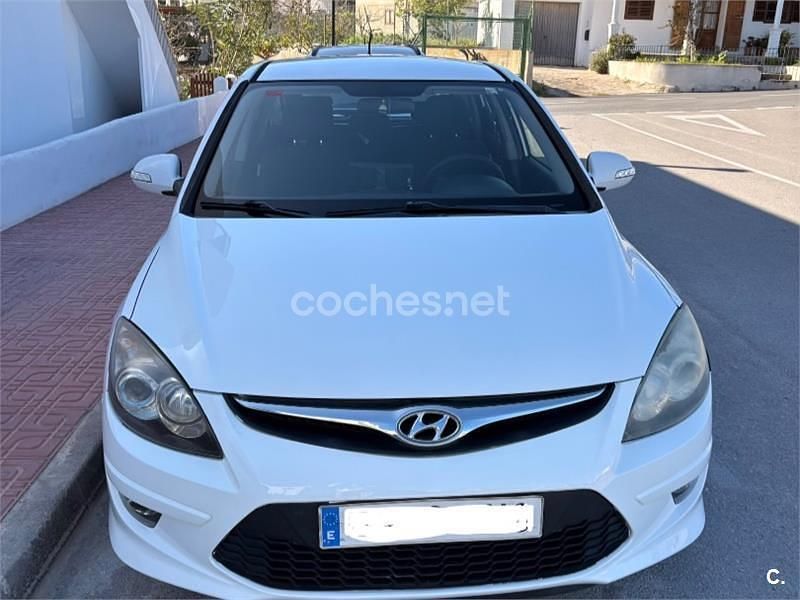Usado Hyundai i30 Classic 90 CV (66 kW) 2010 Blanco Berlina