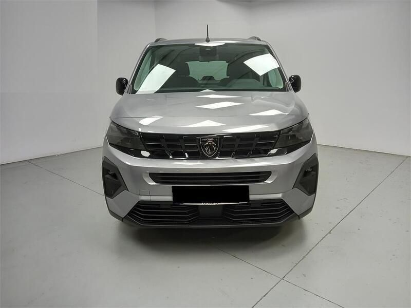 Usado Peugeot Rifter Allure 101 CV (74 kW) 2024 Gris artense Monovolumen