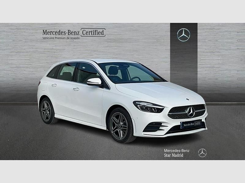 Usado Mercedes B250e AMG line 218 CV (160 kW) 2025 Blanco Monovolumen