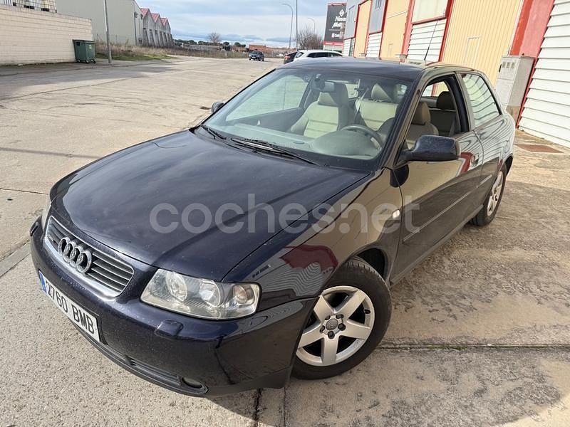 Azul Usado 2003 Audi A3 Ambition Berlina | 3000 € (Buen precio) - Imagen 1/4