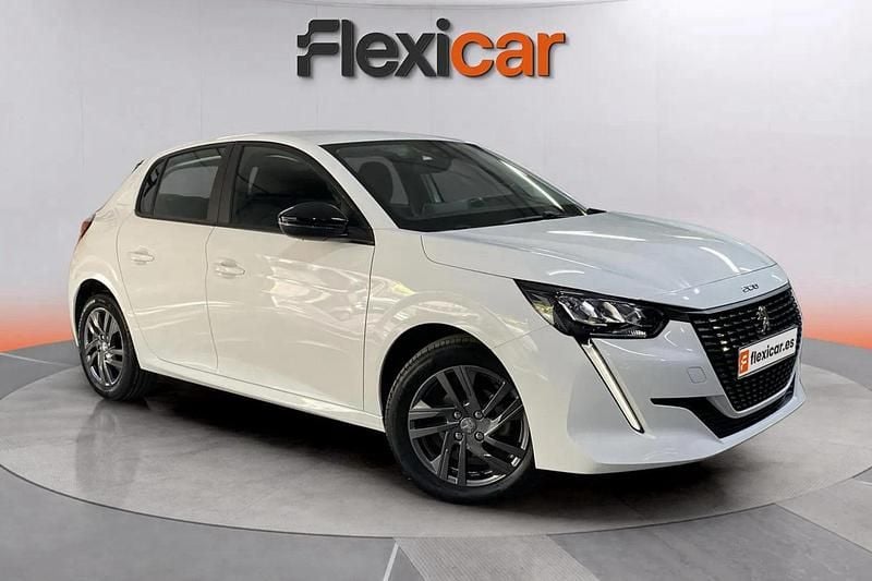 Blanco Usado 2022 Peugeot 208 Active Utilitario | 12.090 € (Buen precio) - Imagen 1/4