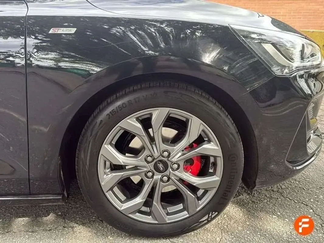 Usado Ford Focus ST-Line X 125 CV (91 kW) 2025 Negro Berlina