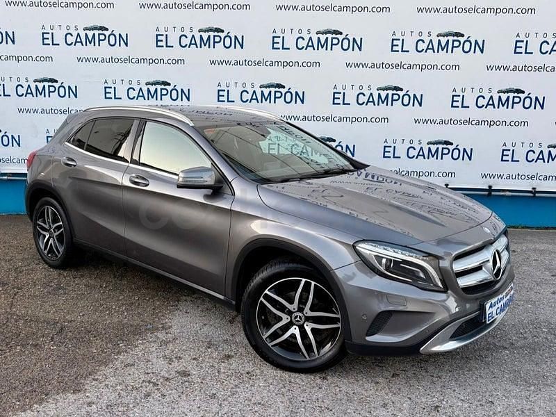 Usado Mercedes GLA200 Urban 156 CV (114 kW) 2014 Gris / plata SUV