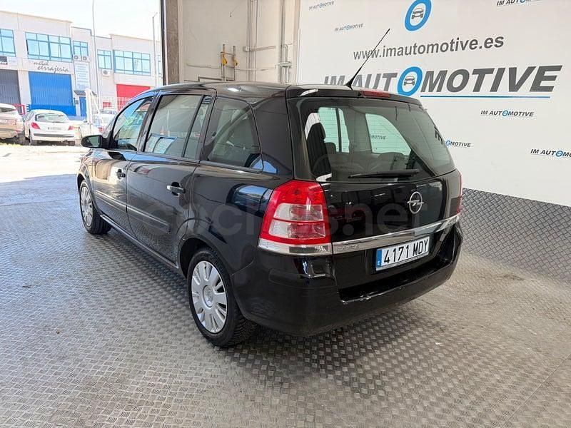 Usado Opel Zafira Essentia 115 CV (84 kW) 2009 Negro Monovolumen