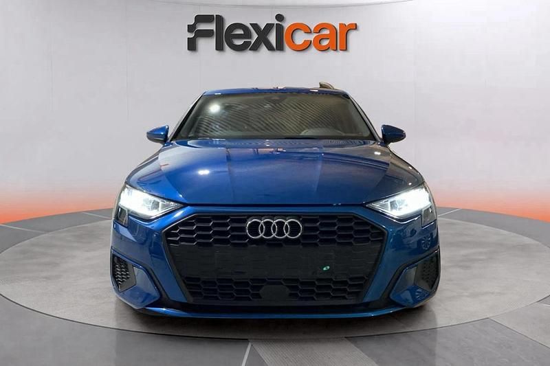 Usado Audi A3 Premium 116 CV (85 kW) 2021 Azul Berlina