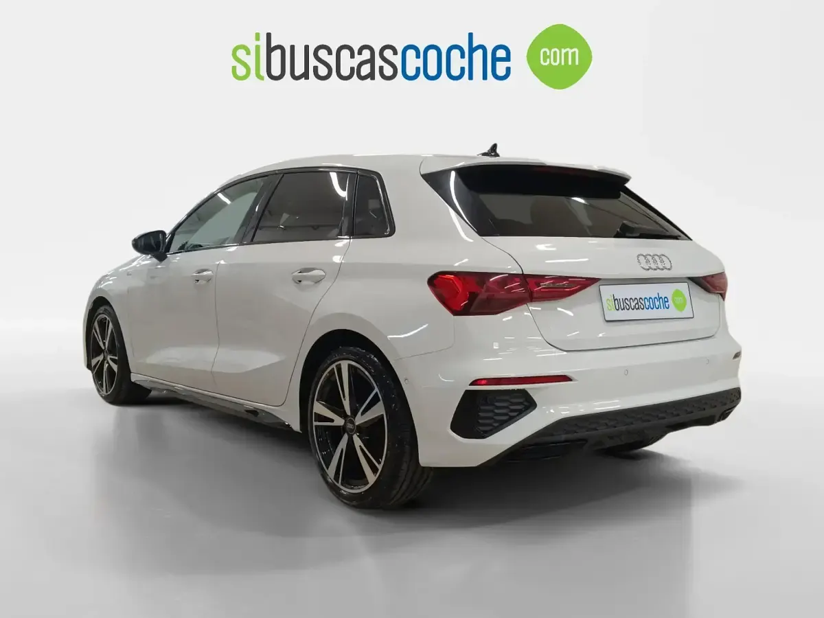 Usado Audi A3 150 CV (110 kW) 2021 Rosa Berlina