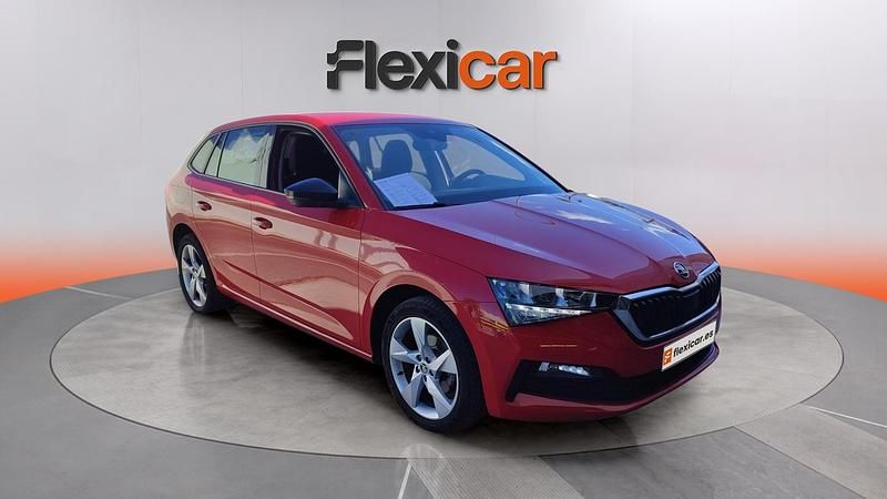 Usado Skoda Scala Active 116 CV (85 kW) 2019 Rojo Utilitario