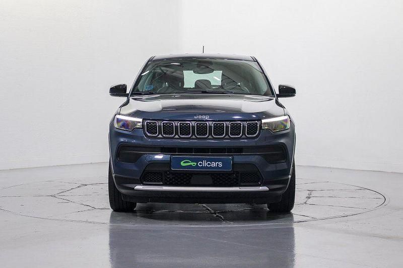 Usado Jeep Compass Altitude 130 CV (95 kW) 2024 Azul SUV