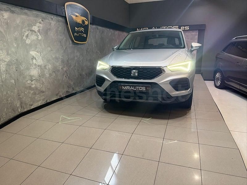 Usado Seat Ateca Style 110 CV (80 kW) 2021 Gris / plata SUV