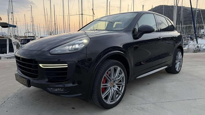 Usado Porsche Cayenne Turbo 520 CV (382 kW) 2016 Negro SUV