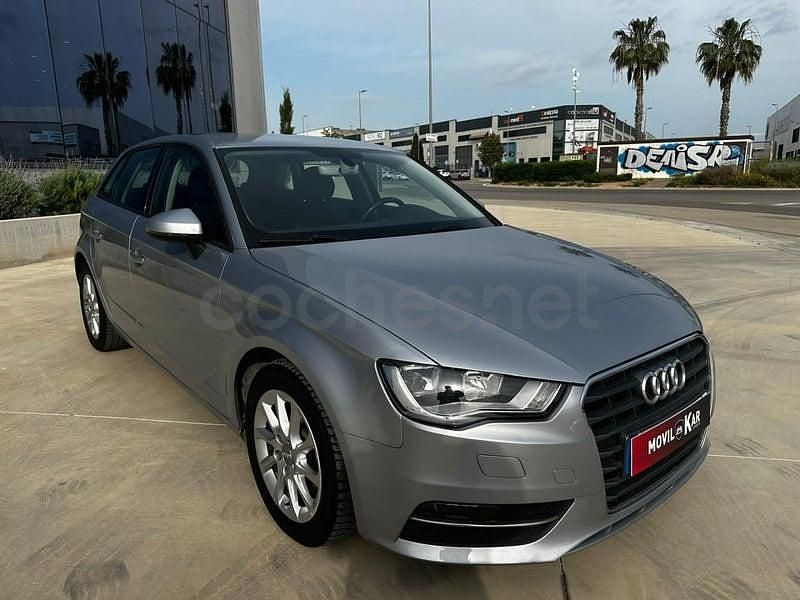 Usado Audi A3 Business 110 HP (80 kW) 2016 Cinzento Sedan