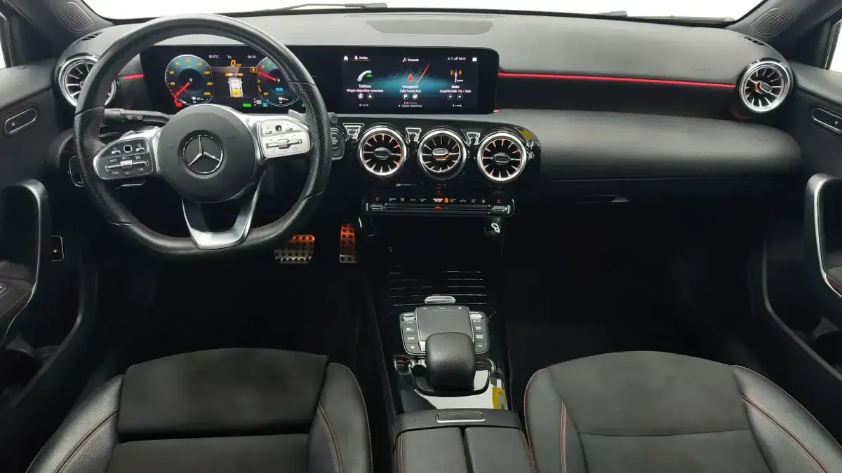 Käytetty Mercedes A250 218 HP (160 kW) 2021 Harmaa Viistoperä