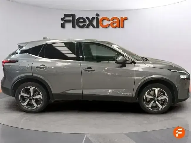 Begagnad Nissan Qashqai Tekna 158 HK (116 kW) 2023 Grå SUV
