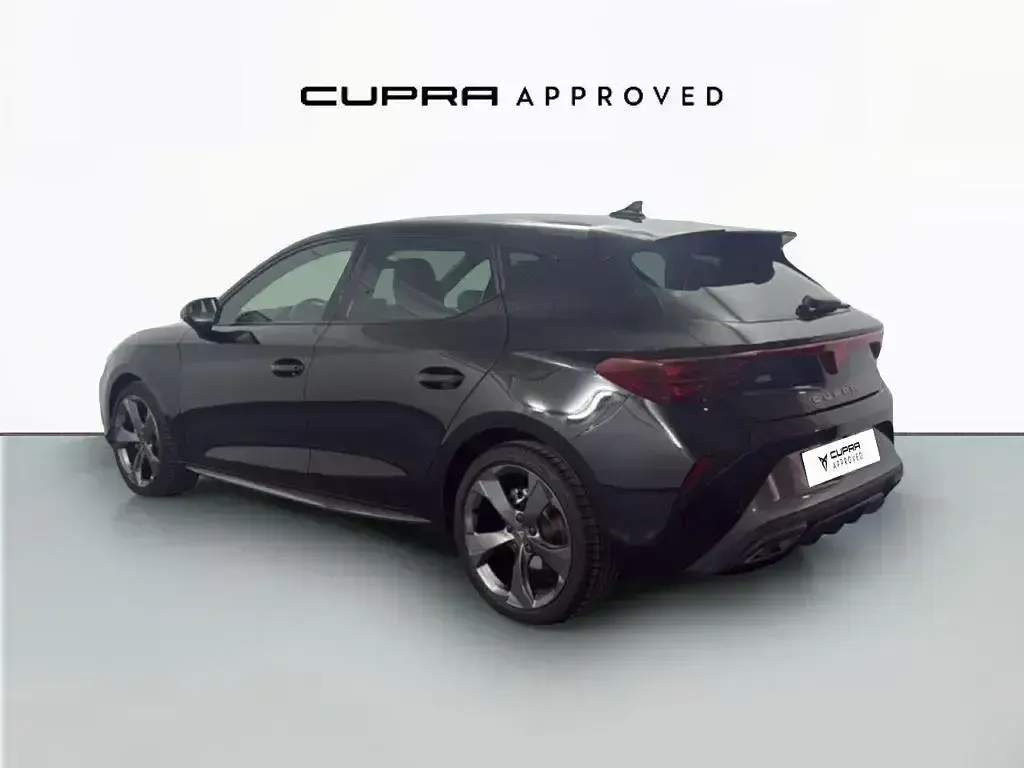 Usado Cupra Leon 150 CV (110 kW) 2025 Negro Berlina