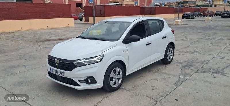 Blanco Usado 2021 Dacia Sandero Essentiel Utilitario | 11.500 € (Precio justo) - Imagen 1/4