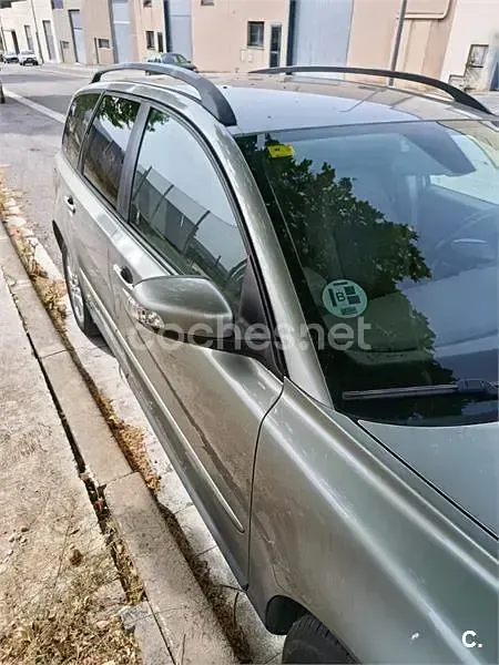 Usado Volvo V50 Kinetic 136 CV (100 kW) 2007 Gris / plata Familiar