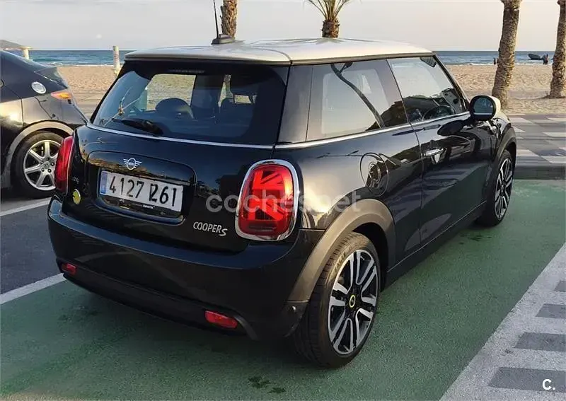 Usado Mini Cooper SE 135 kW (184 CV) 2023 Eléctrico Utilitario