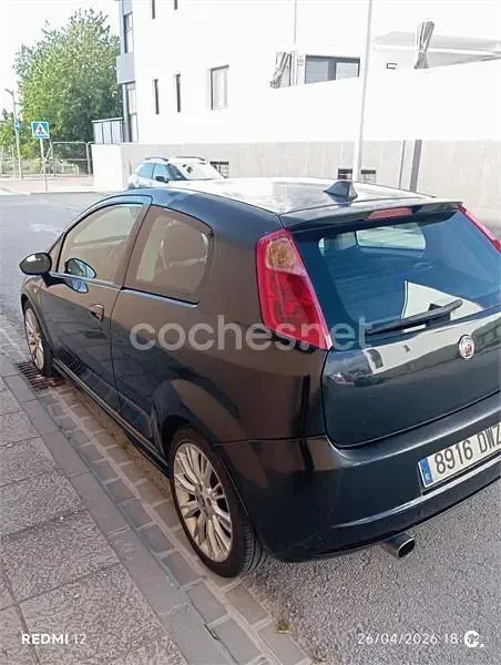 Usado Fiat Grande Punto Sport 130 CV (95 kW) 2006 Negro Utilitario