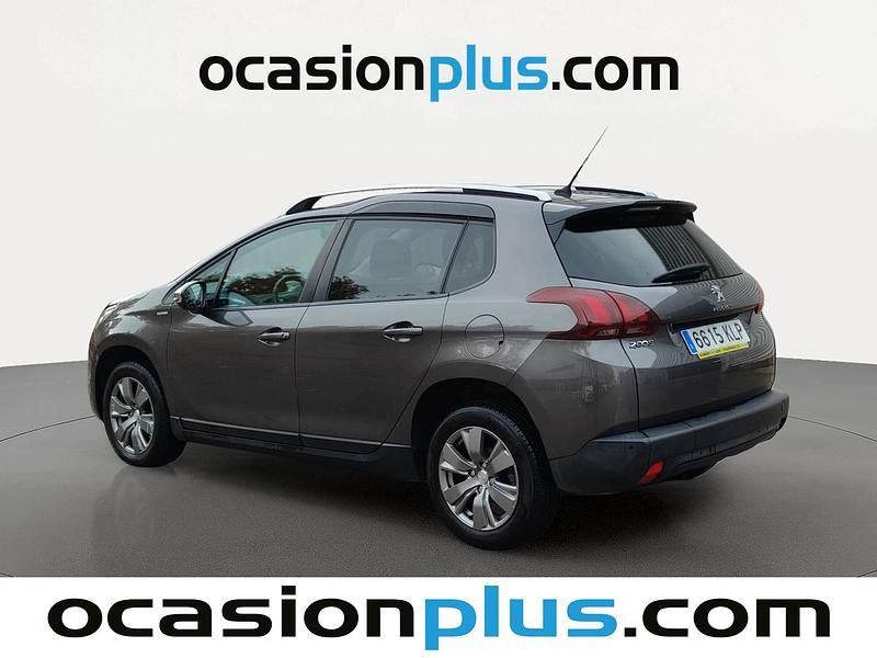 Usado Peugeot 2008 Style 100 CV (73 kW) 2018 Gris SUV