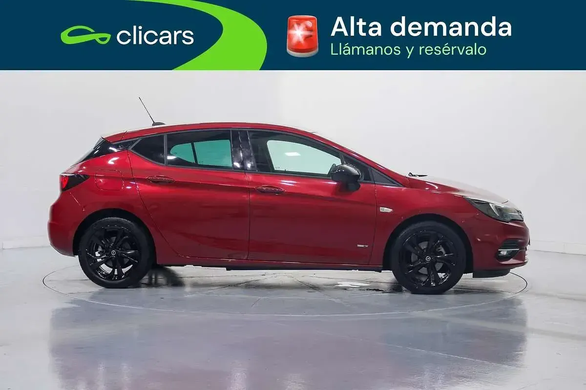 Usado Opel Astra GS Line 131 CV (96 kW) 2021 Rojo Utilitario
