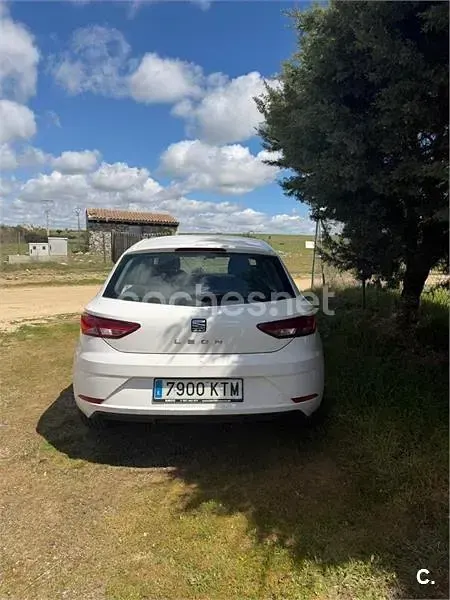 Usado Seat Leon Reference 90 CV (66 kW) 2019 Blanco Berlina