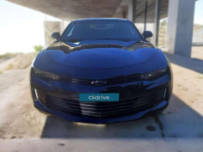Usado Chevrolet Camaro 432 CV (317 kW) 2018 Negro Coupe