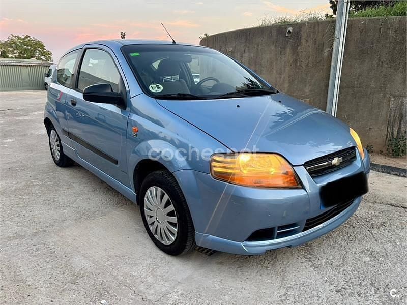 Usado Chevrolet Kalos SE 94 CV (69 kW) 2005 Azul Berlina