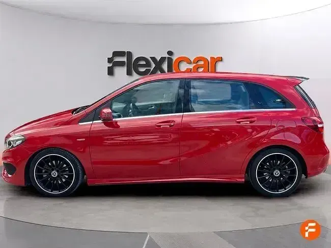 Usado Mercedes B200 136 CV (100 kW) 2019 Rojo Utilitario