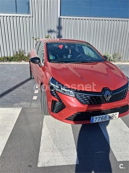 Usado Renault Clio V Techno 143 CV (105 kW) 2024 Rojo Berlina