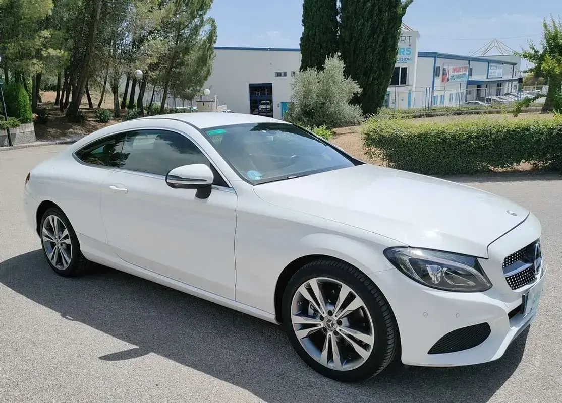 Usado Mercedes C200 184 CV (135 kW) 2017 Blanco Coupe