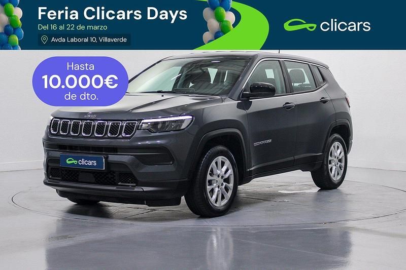 Usado Jeep Compass Longitude 130 CV (95 kW) 2024 Gris / plata SUV