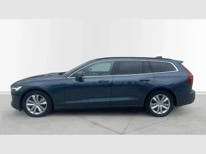 Usado Volvo V60 Momentum 197 CV (144 kW) 2021 Azul Familiar