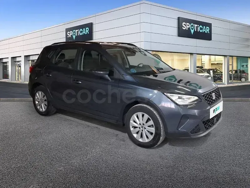 Usado Seat Arona Style 110 CV (80 kW) 2023 Azul SUV