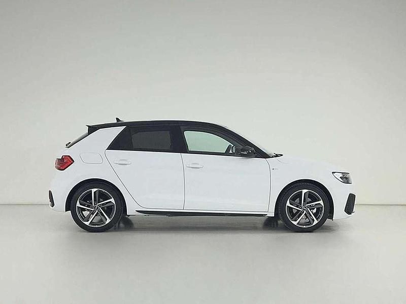 Usado Audi A1 Sportback Black Edition 116 CV (85 kW) 2025 Blanco Utilitario