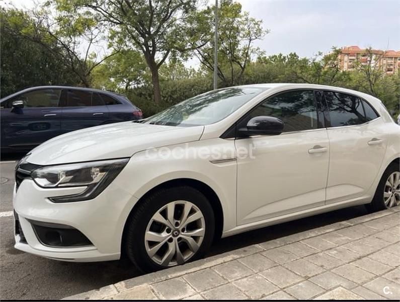 Usado Renault Mégane IV LIMITED 115 CV (84 kW) 2019 Blanco Berlina