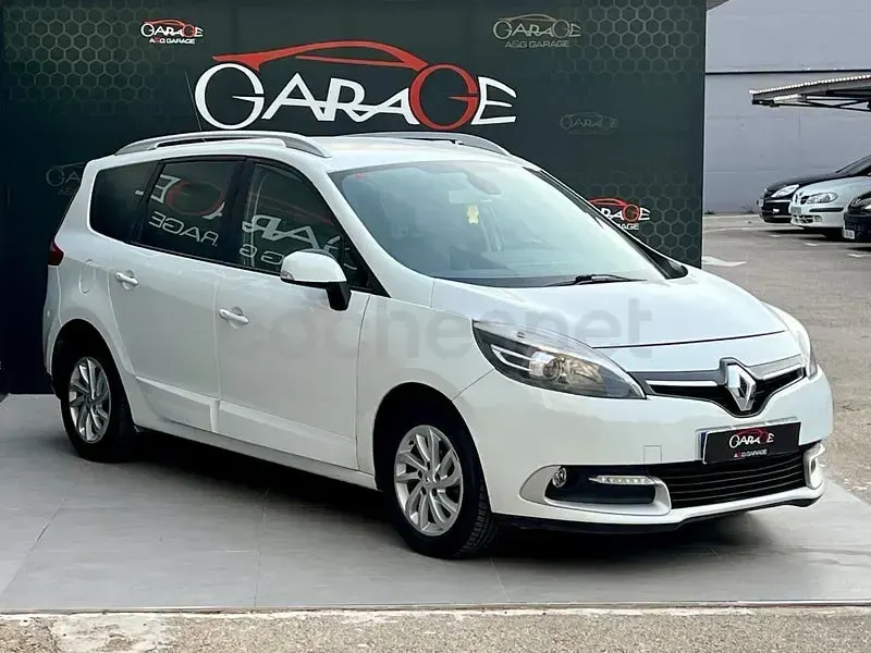 Usado Renault Grand Scénic 115 CV (84 kW) 2015 Blanco Monovolumen
