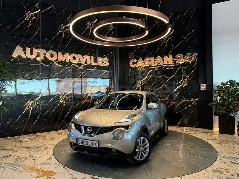 Usado Nissan Juke Premium Edition 110 CV (80 kW) 2015 Gris / plata SUV