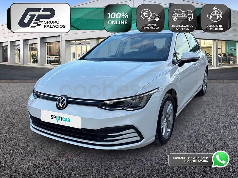 Usado VW Golf VIII 110 CV (80 kW) 2021 Blanco Berlina