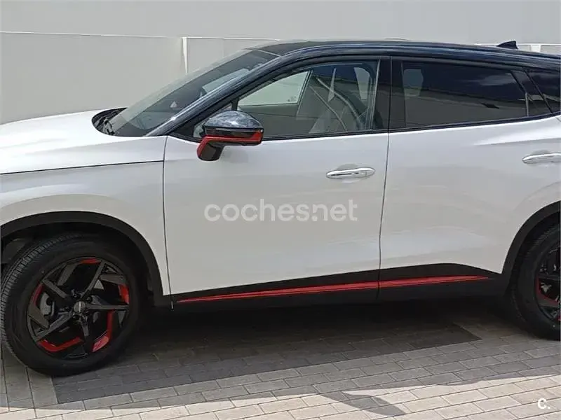 Usado Omoda 5 185 CV (136 kW) 2024 Blanco SUV